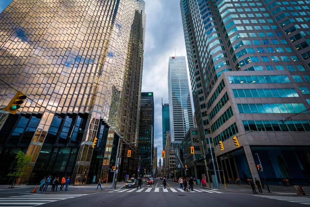 Intersection, Bay St Toronto